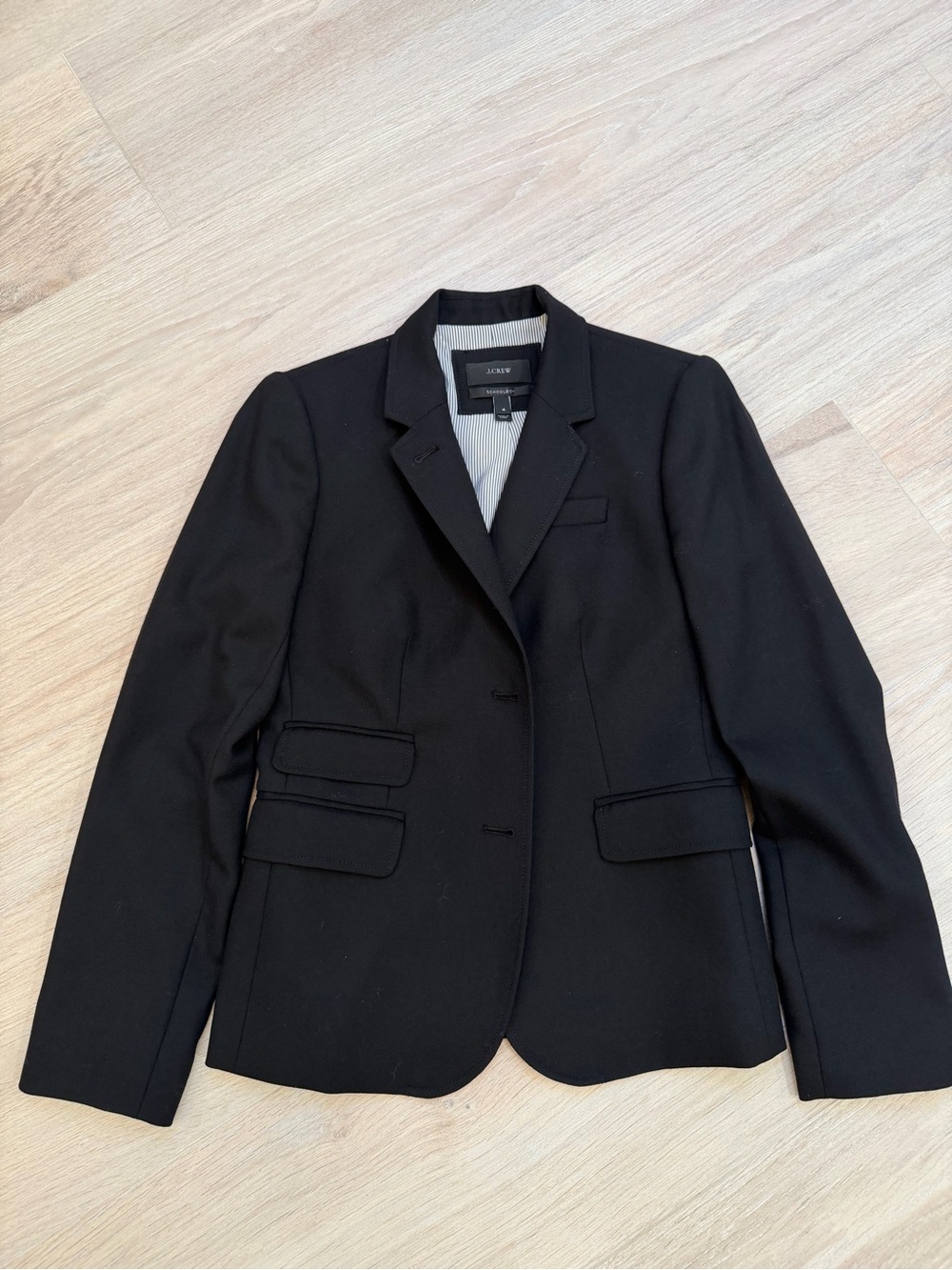 J. Crew Women’s Black Tailored Schoolyboy Wool-Blend Blazer